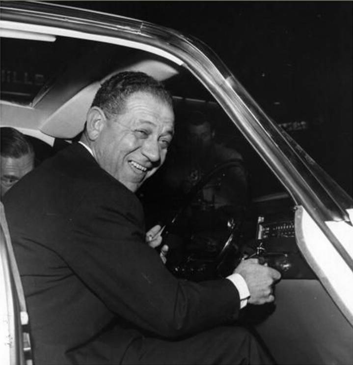 SidJames_Rover2000_15Oct63.jpg